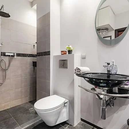 Apartment Superapart Pozarowa 3b, Parking