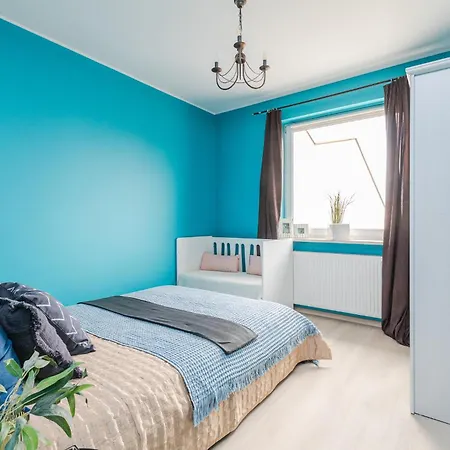 Superapart Pozarowa 3b, Parking