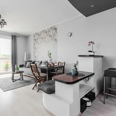 Superapart Pozarowa 3b, Parking Βαρσοβία